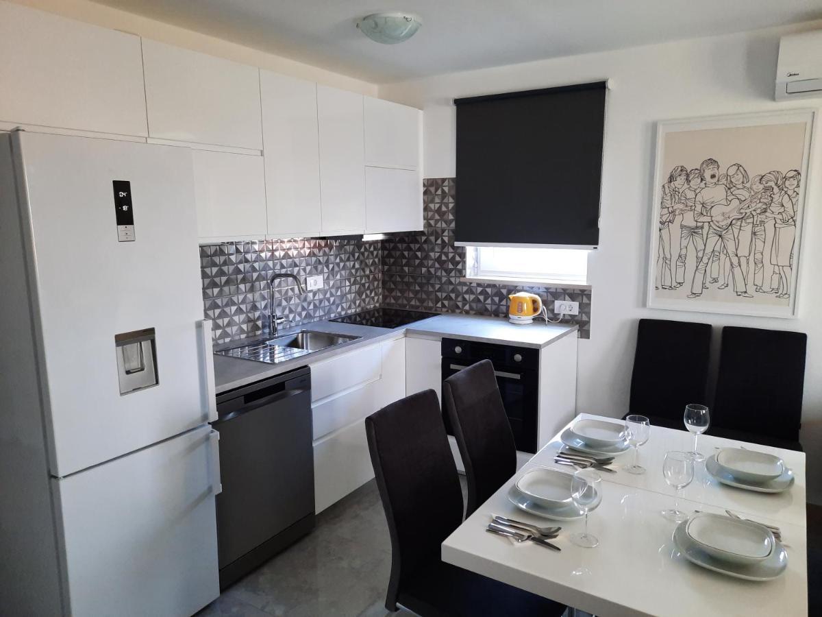 Apartmani Scripea Skrip Exterior photo